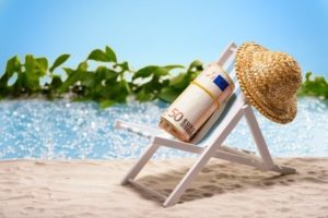 La vacanza è sacra, gli italiani ne sono cosi convinti che si fanno debiti pur di non rinunciare alle amate ferie estive.