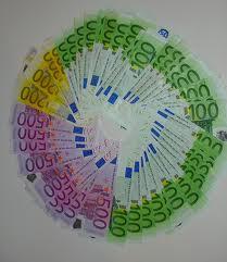 L’art. 12 comma 1 del DL 201/2011, a decorrere dal 6 dicembre 2011, ha ridotto da un importo pari o superiore ad € 2.500,00 ad un importo pari o superiore ad € 1.000,00 il limite relativo: